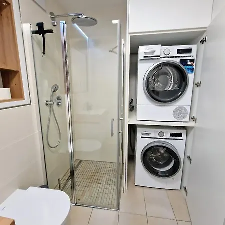Traumhaftes Mit Balkon * München