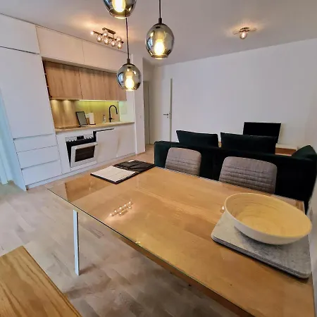 公寓 Traumhaftes Mit Balkon 慕尼黑